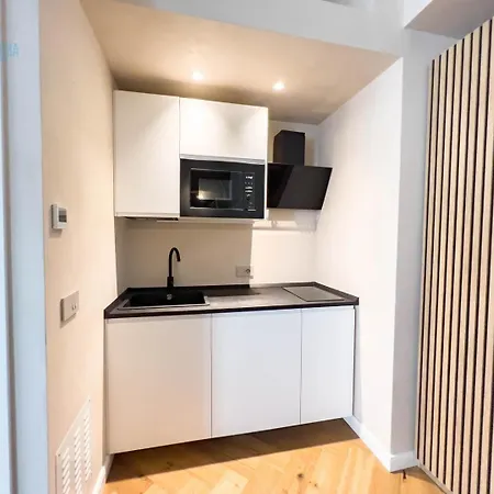 Imbriani 1 Tirabora Short Rent 公寓